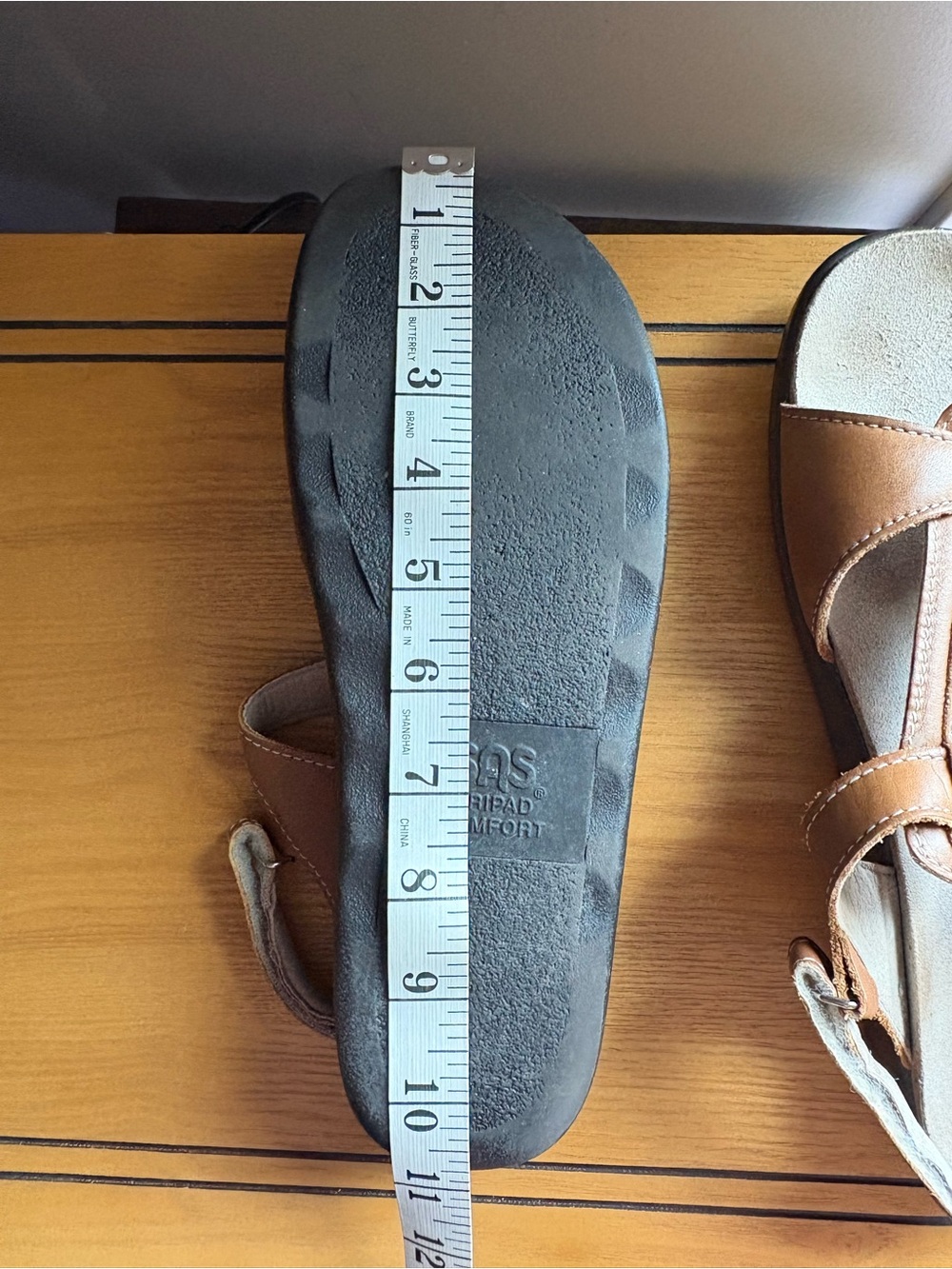 SAS Brown Leather T-Strap Sandals - Picture 10 of 11